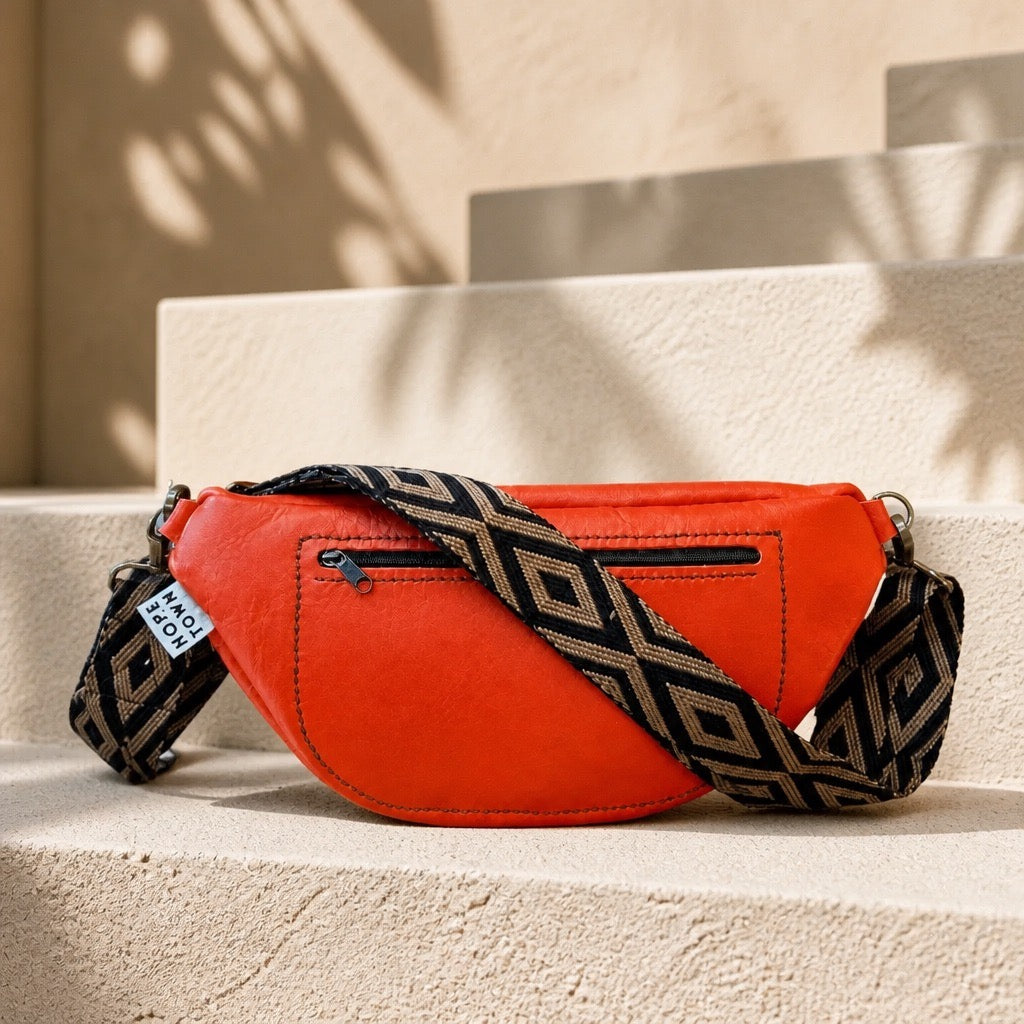 "Asia meets Africa" Moonbag coral