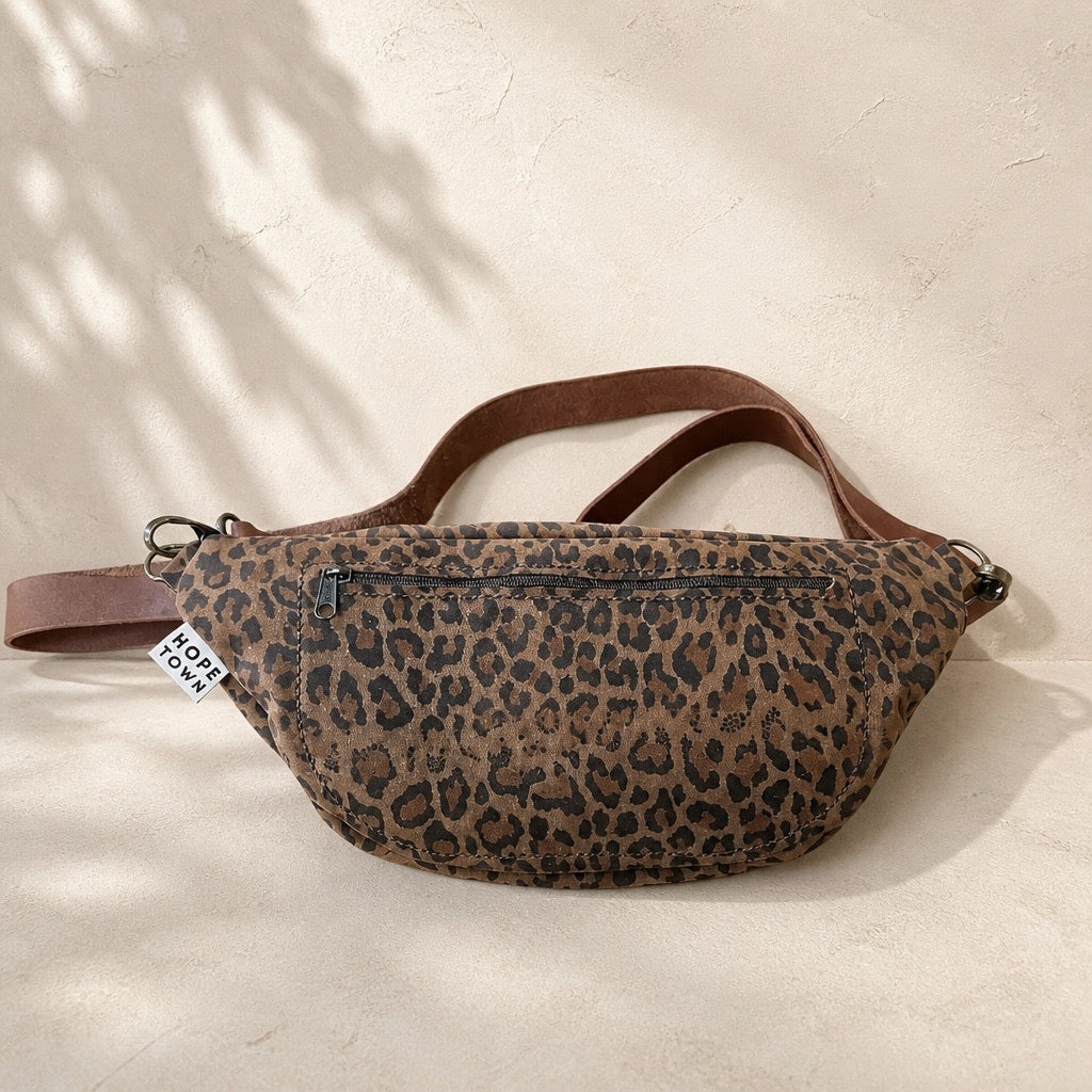 "Asia meets Africa" Moonbag leopard