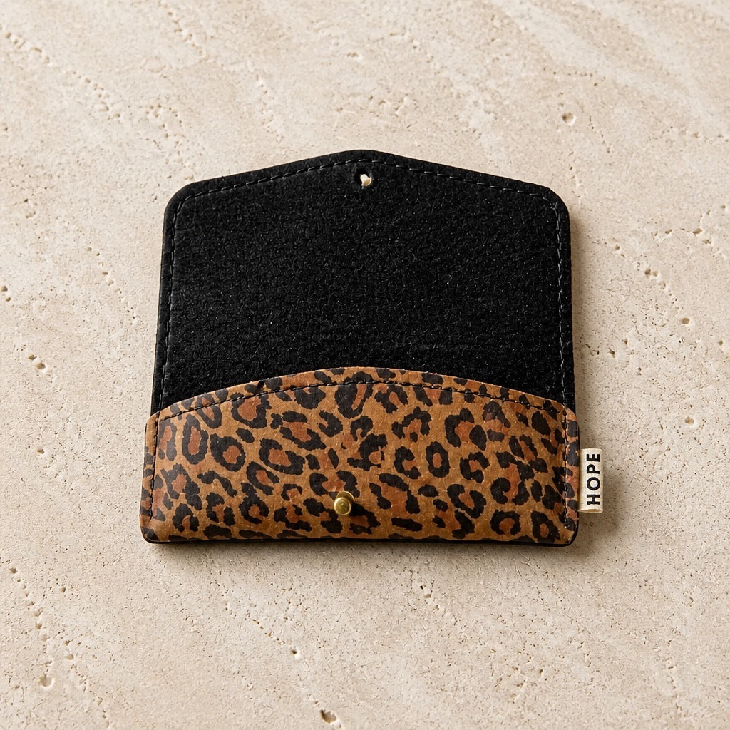 "Asia meets Africa" Sunglasses Pouch leopard