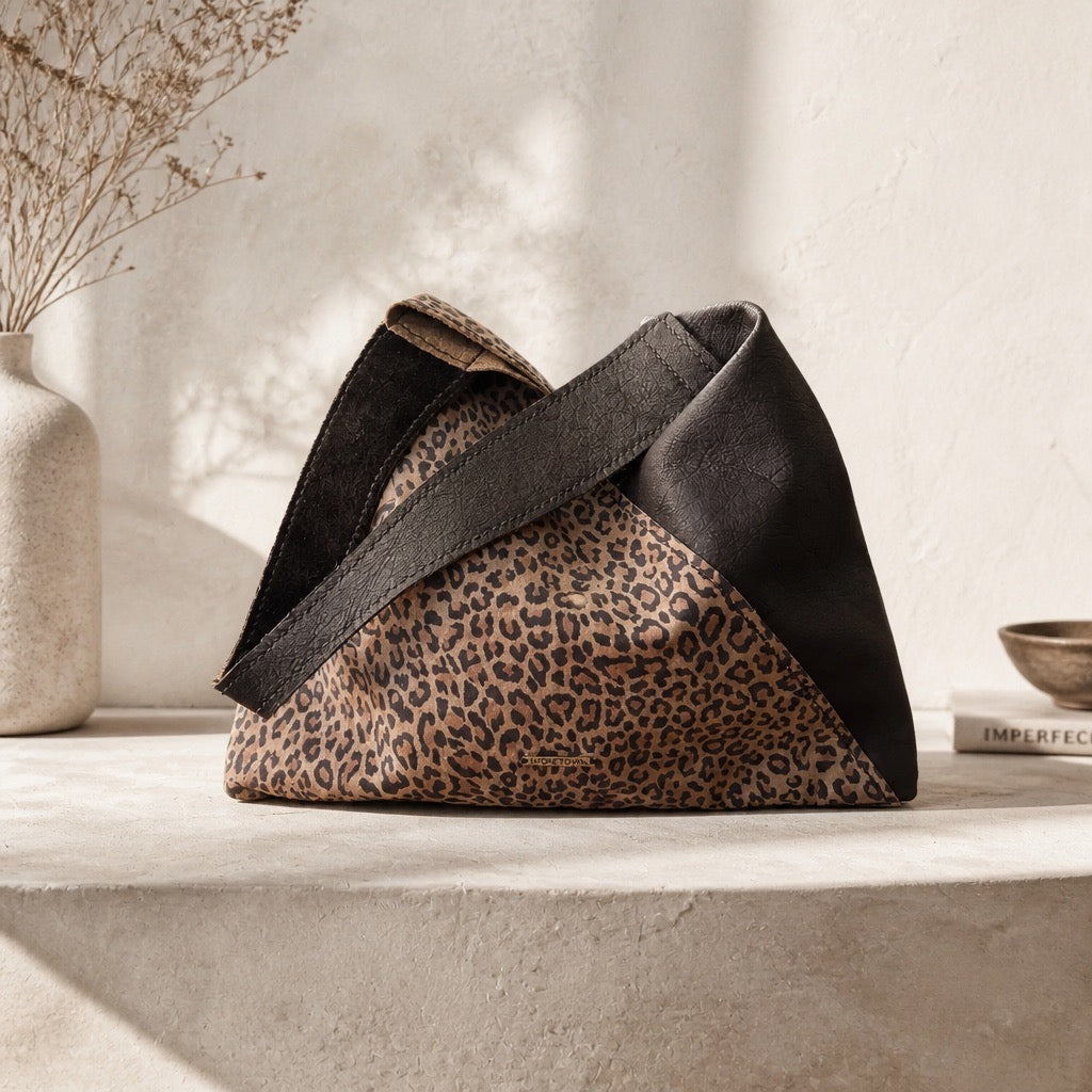 "Asia meets Africa" Triangle Bag dark brown / leopard